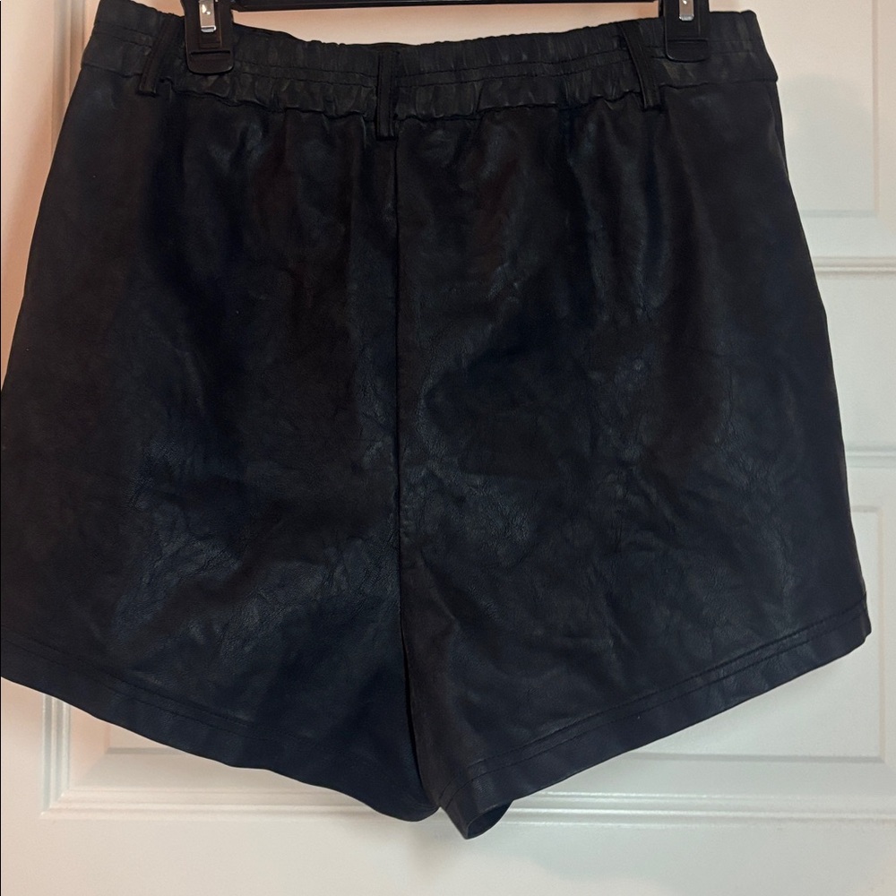 Free People Black High Waist Shorts SZ XL Roma Vegan Suede casual moto boho - Picture 2 of 13